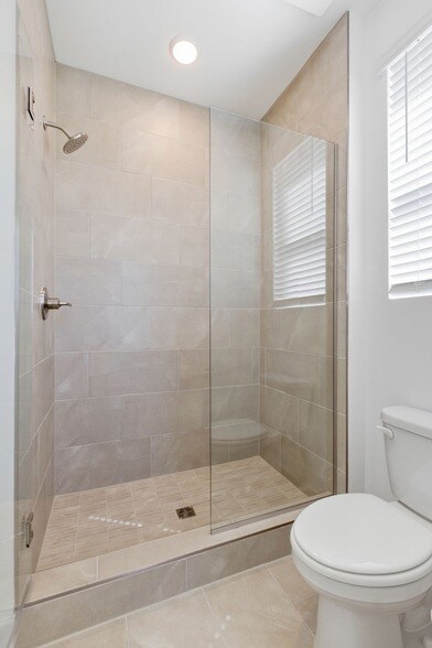 Building Photo - 320 Lynwood Station Blvd