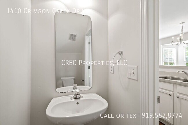 Building Photo - 1410 Crimson Creek Dr