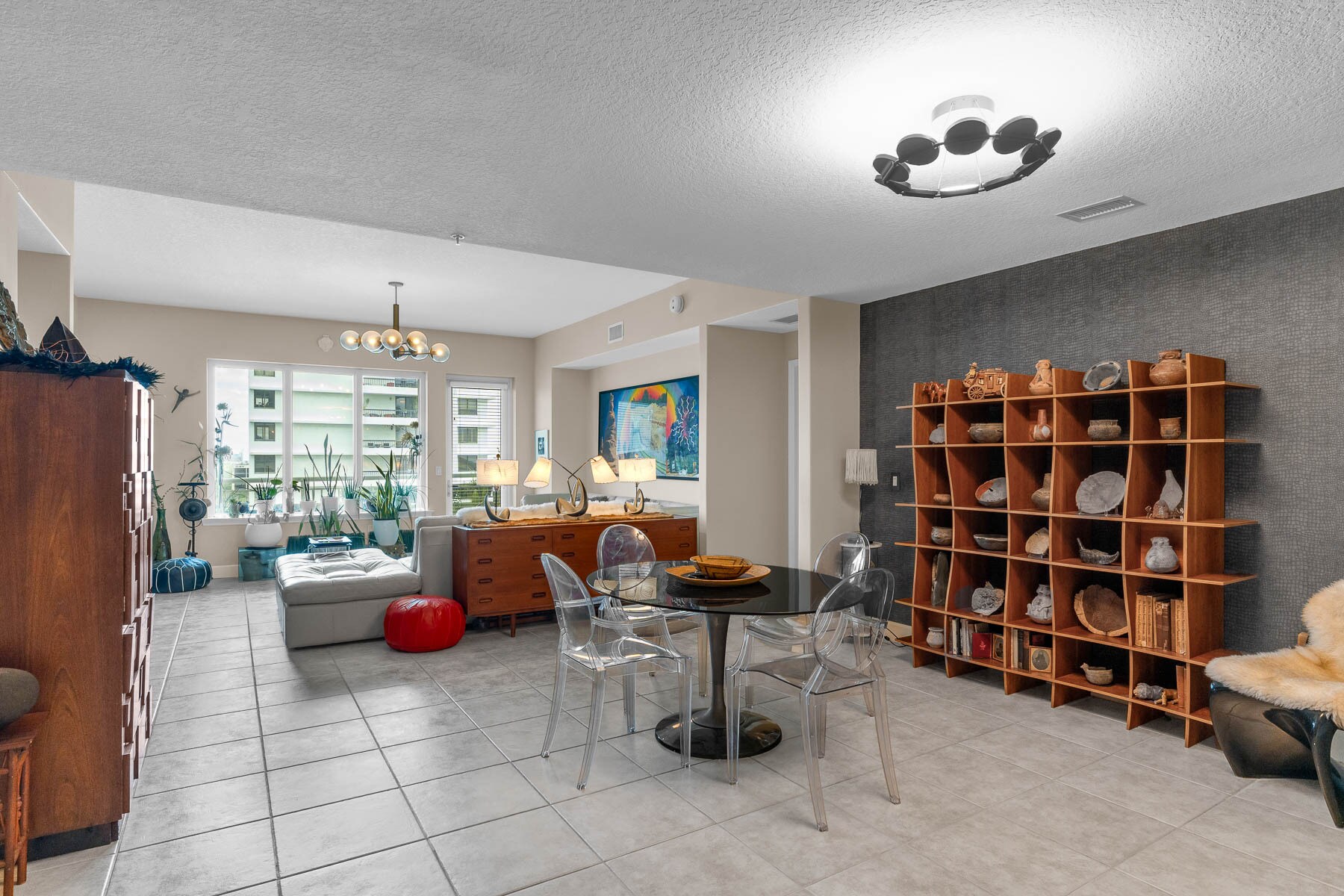 Building Photo - 100 S Eola Dr