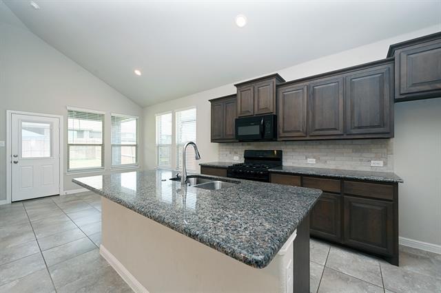 Building Photo - 2412 Indian Head Dr