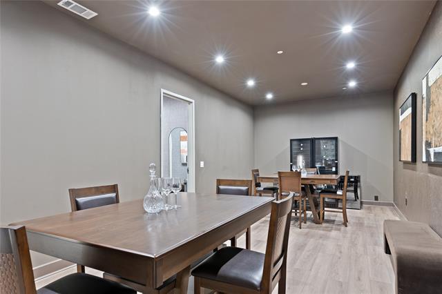 Building Photo - 1900 S Ervay St