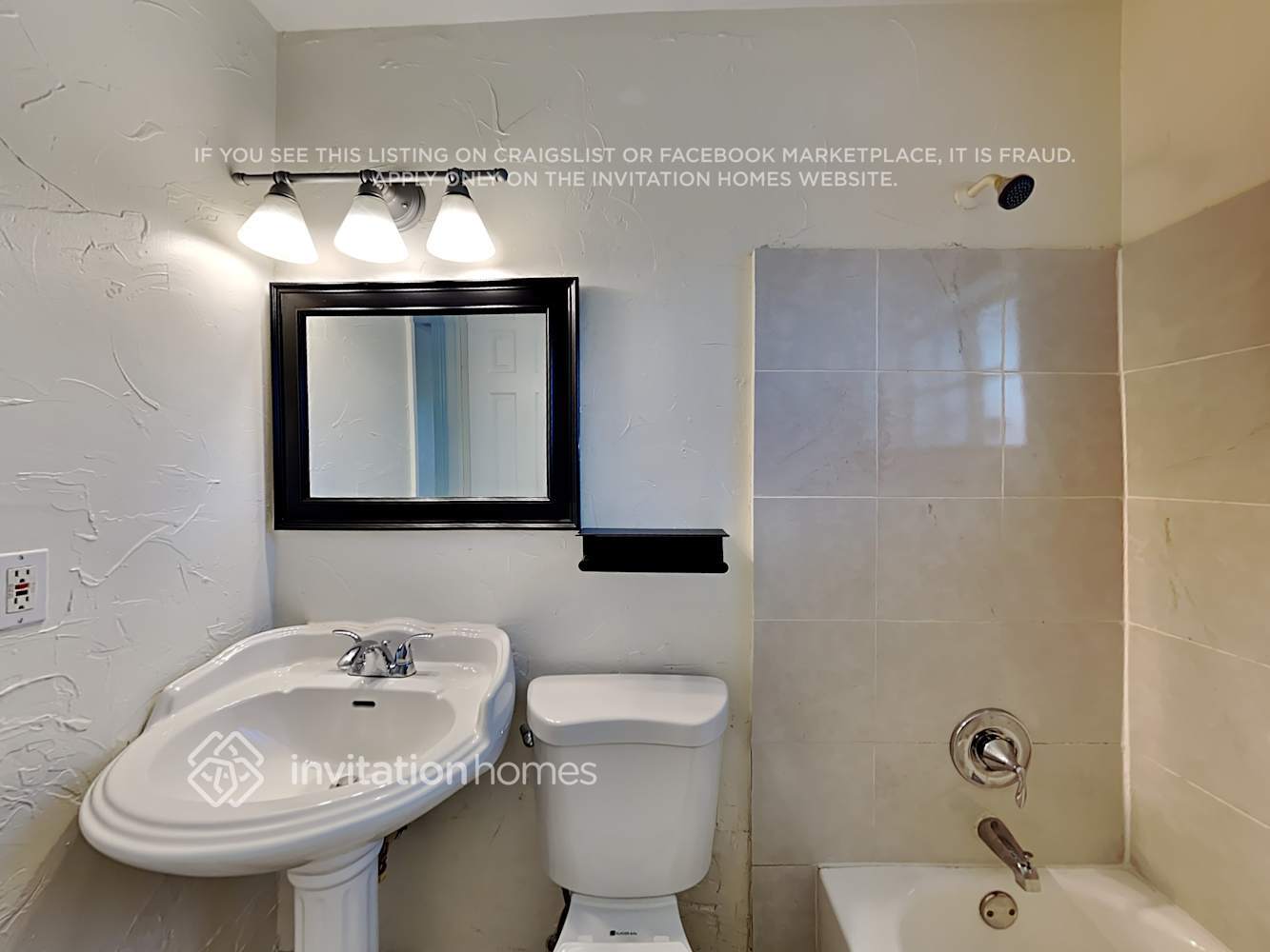 Building Photo - 3283 Florida Blvd