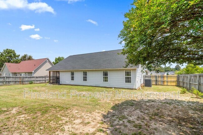 Building Photo - 133 Haywood Dr