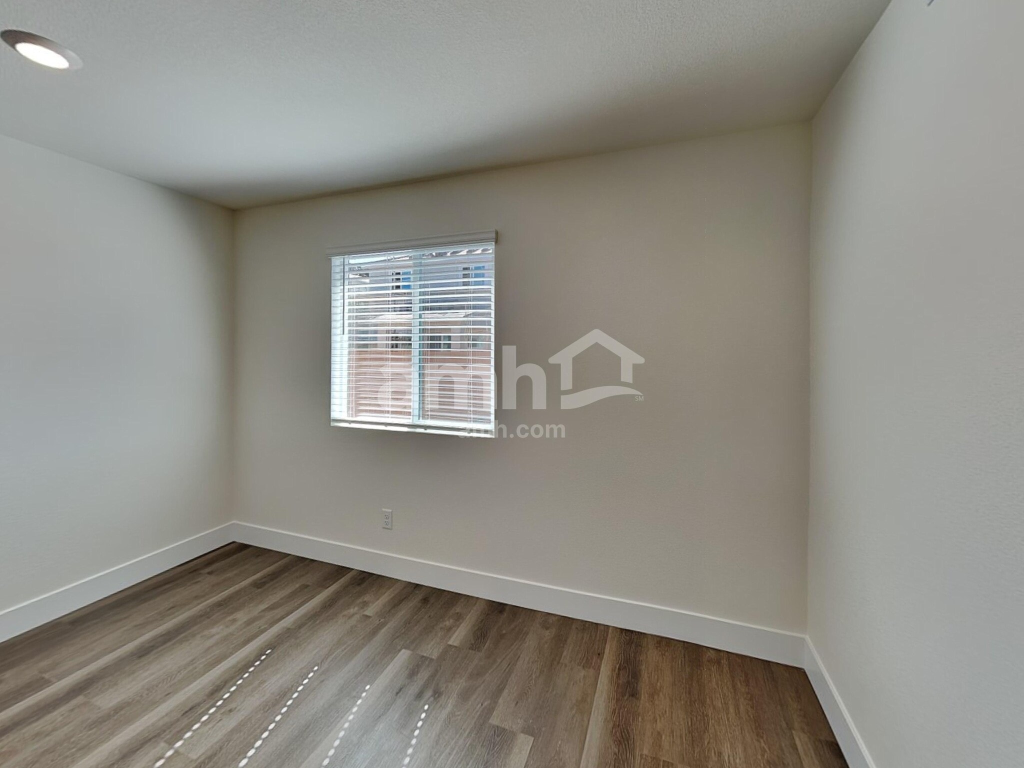 Building Photo - 10455 Marias St