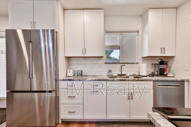 Building Photo - 1045 Leisure World