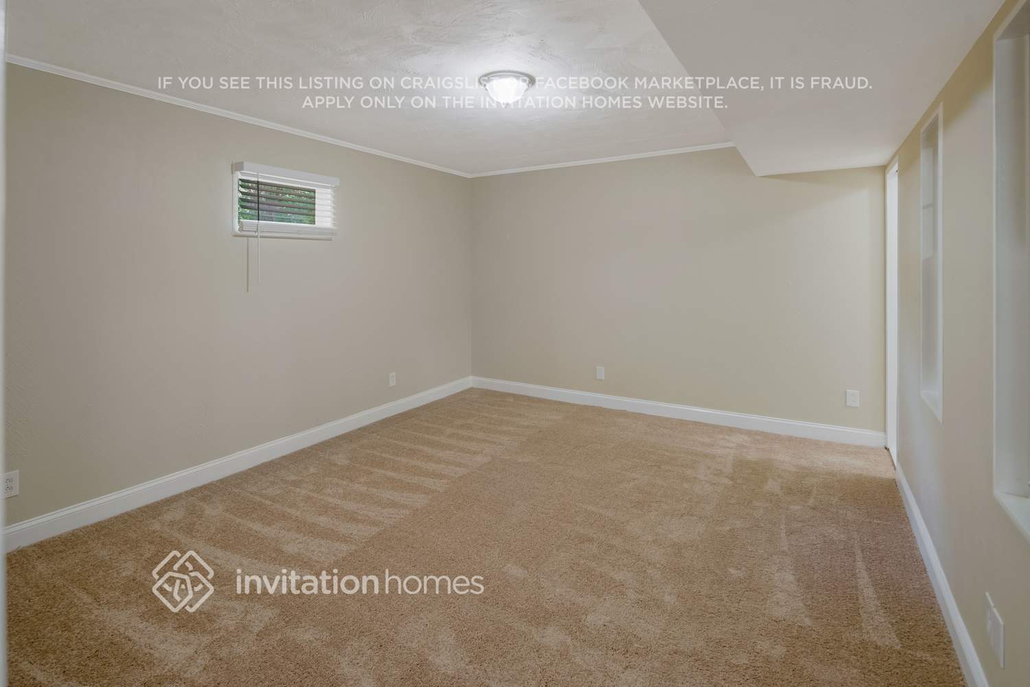 Building Photo - 12220 Plover Dr