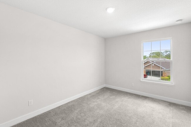 Building Photo - 692 NE Turtleback Trail