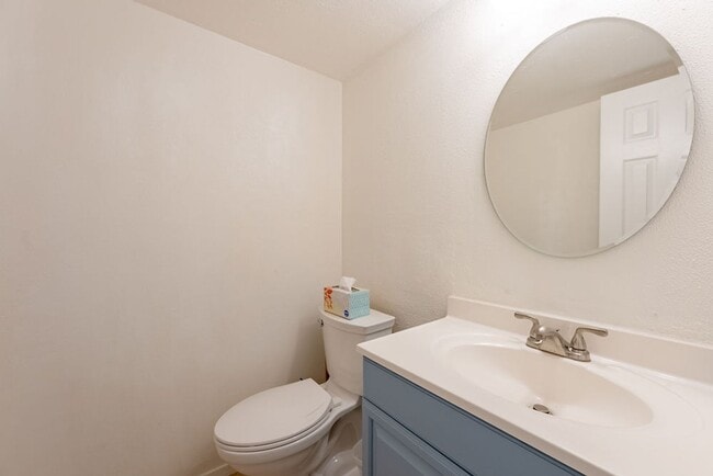 Building Photo - 9604 Blue Creek Ln