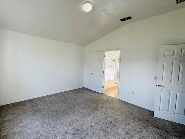 Building Photo - 4795 Cumbrian Lakes Dr