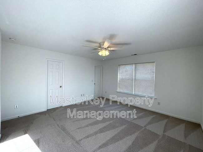 Building Photo - 5612 Sorrell Crossing Dr