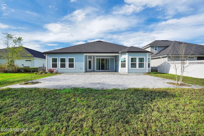 Building Photo - 147 Holly Forest Dr