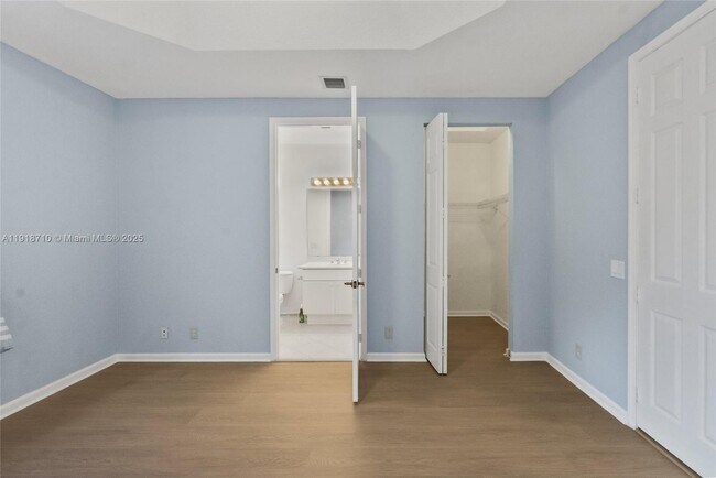 Building Photo - 2649 Center Ct Dr