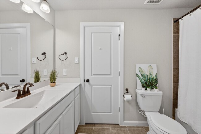 Building Photo - 2626 Lemonwood Ln