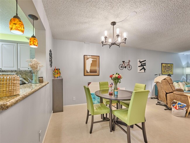 Building Photo - 10143 Mangrove Dr