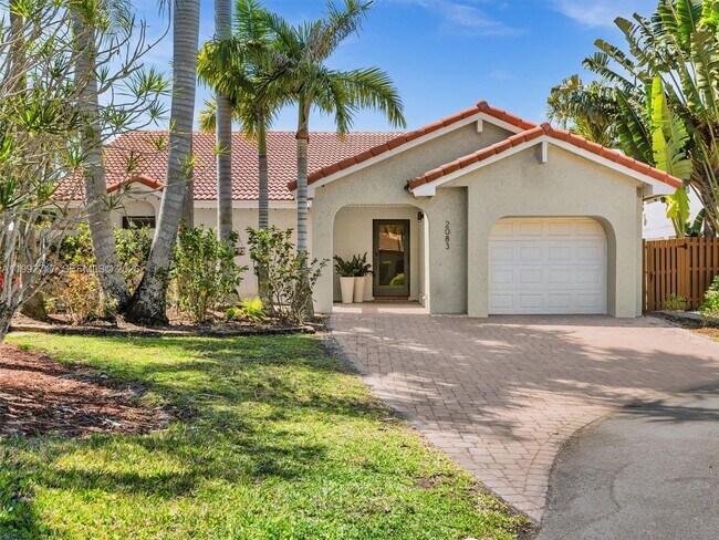 Building Photo - 2083 Augusta