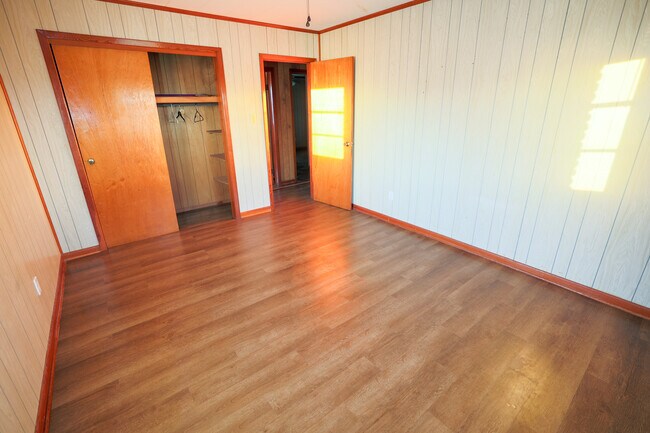 Building Photo - 2624 LA-1