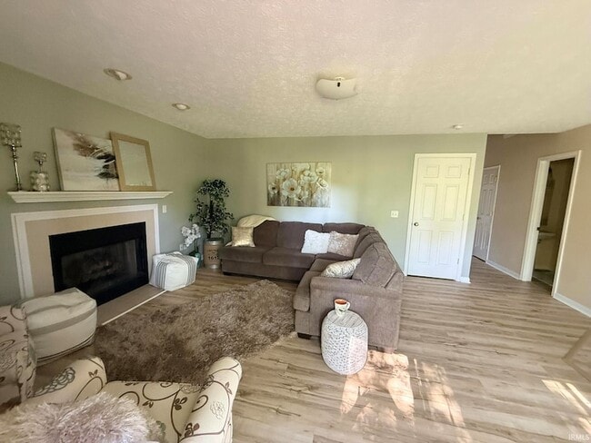 Building Photo - 4816 N Ashcroft Ln