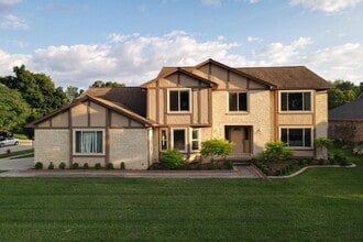 Building Photo - 6710 Westpointe Dr