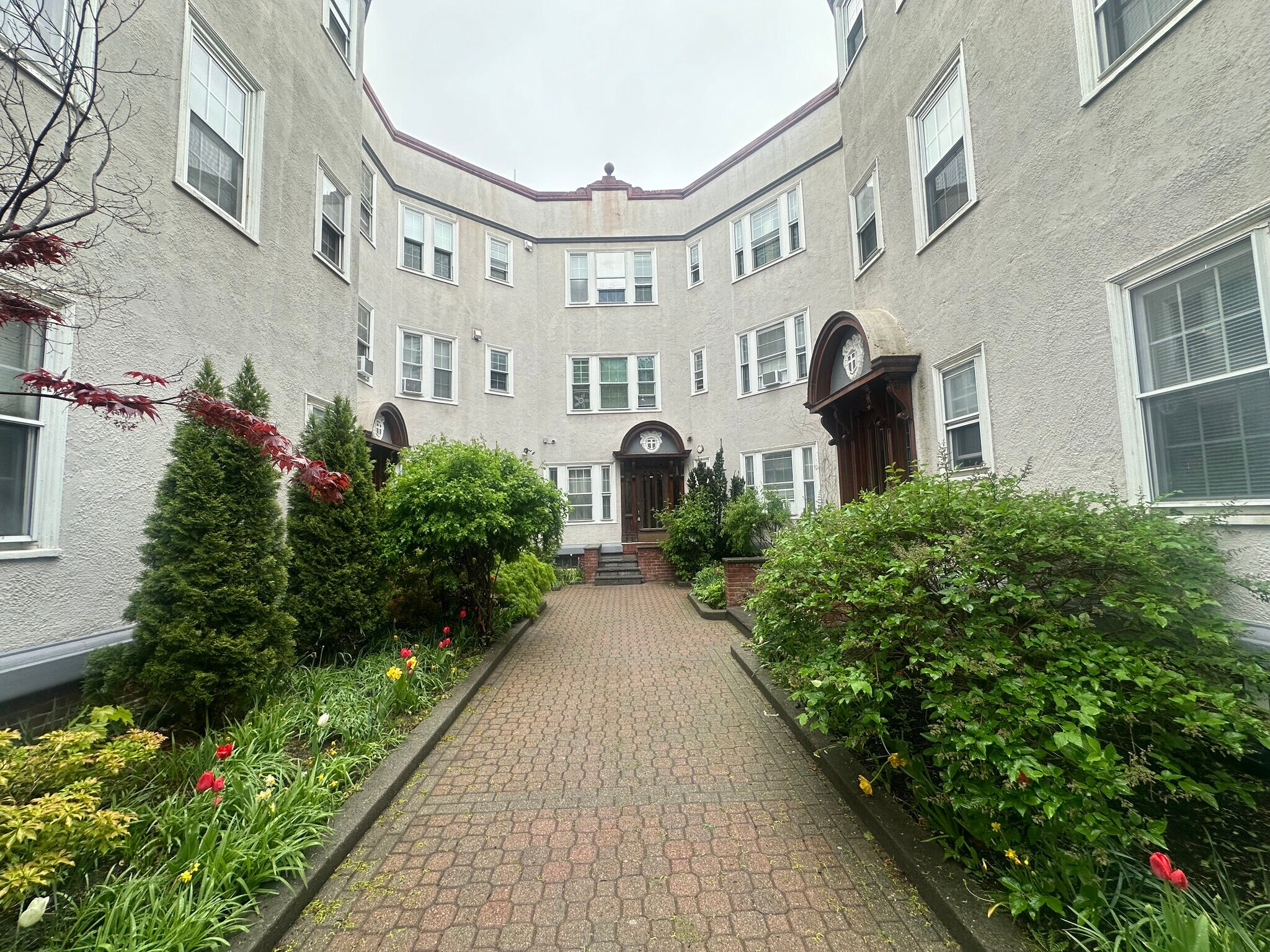 Building Photo - 156 Magazine St