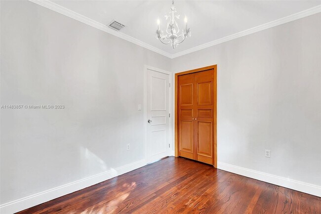 Building Photo - 2180 SW 24th St