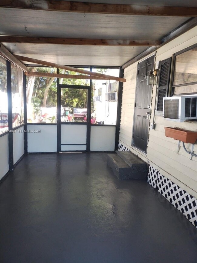 Building Photo - 10534 Marina Way