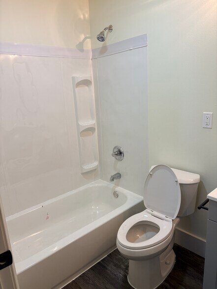 Building Photo - 1200 Southlawn Blvd