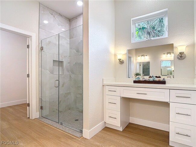 Building Photo - 5006 S Peachtree Cir