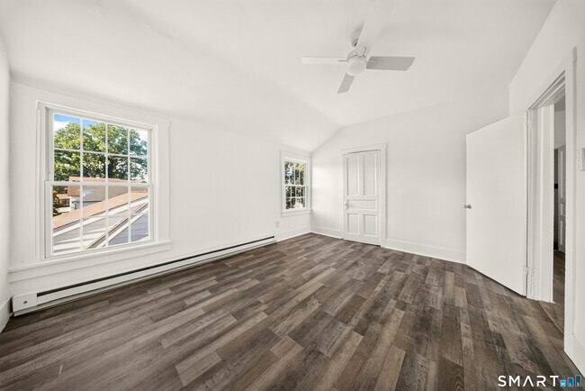 Building Photo - 42-46-46 Hanford Ave