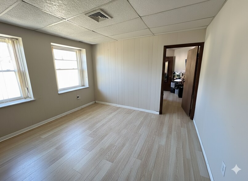 Building Photo - 5901 Bryant St