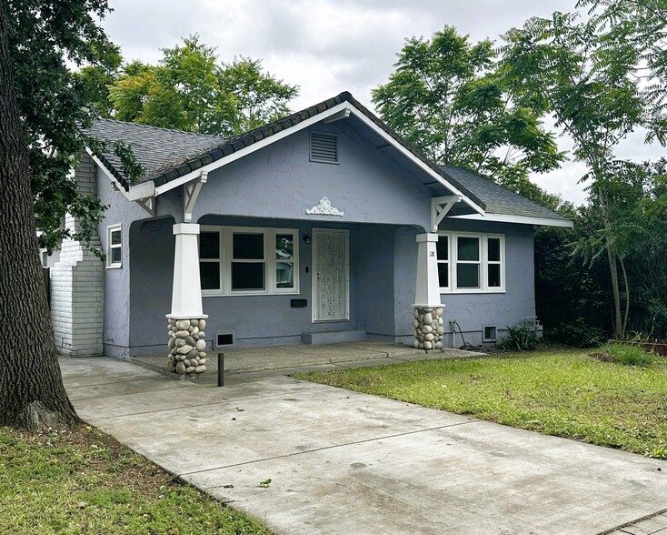 Building Photo - 18 North St