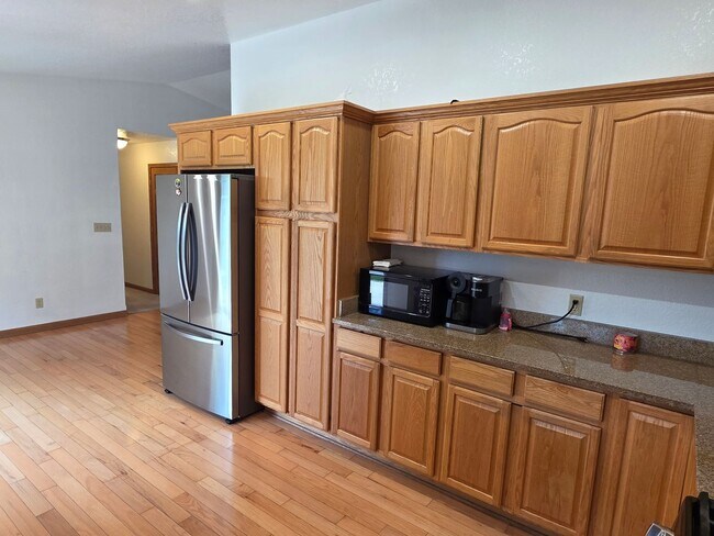Building Photo - Updated 4 bedroom Greenfield ranch home