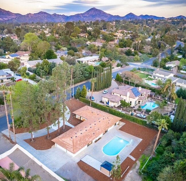 Building Photo - Charming Updated Home in Poway!