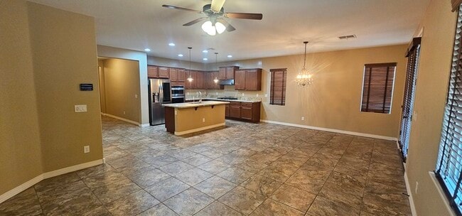 Building Photo - Welton Place