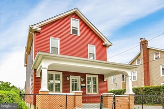 Building Photo - Charming 3 bedroom Home Located in CD East Schools Oberlin area