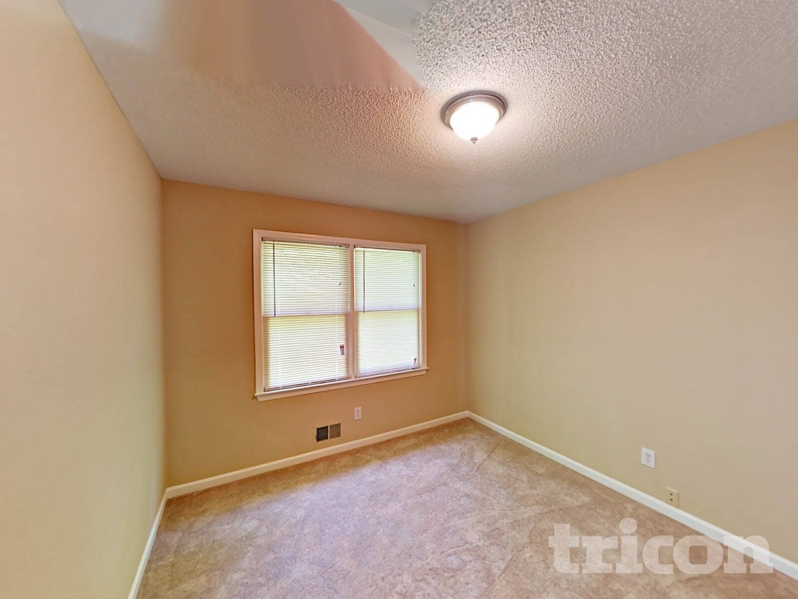 Building Photo - 244 Chastain Way