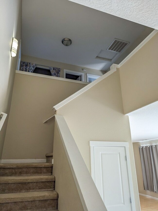 Building Photo - 1382 Glacier View St SE