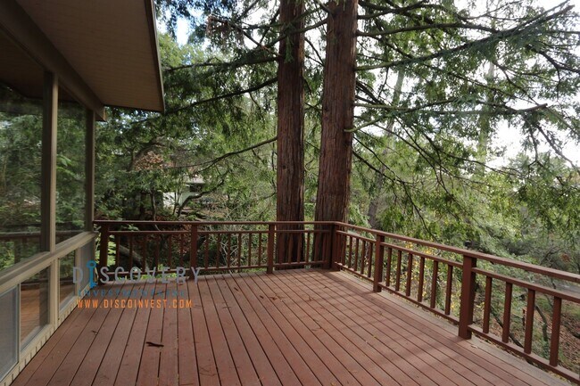 Building Photo - Contemporary Montclair 3+ Bedroom Canyon H...