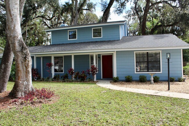 Building Photo - Port Orange Charming 5-Bedroom, 2-Bathroom...