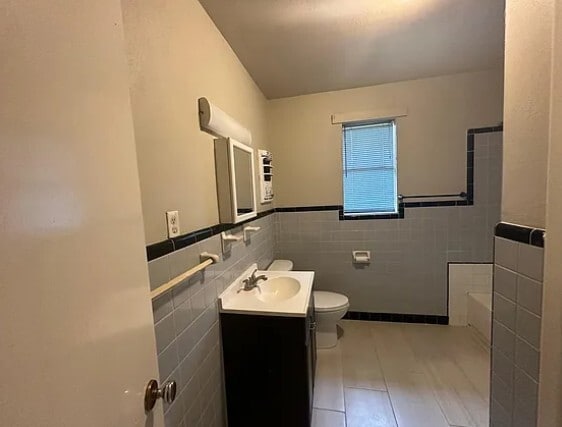 Building Photo - 720S 9th St