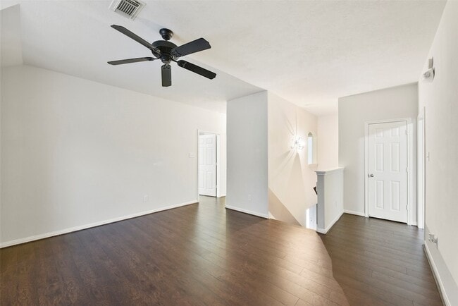 Building Photo - 7514 Boxwood Ridge Ln