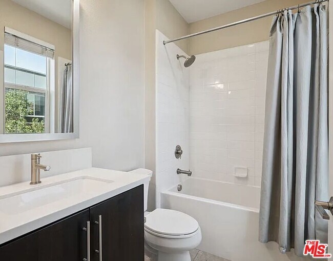 Building Photo - 6746 Gill Way