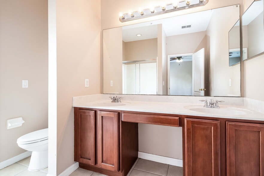 Building Photo - 4316 Creeks Run Blvd