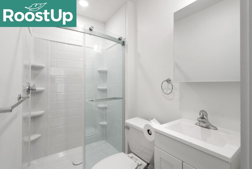 Building Photo - Furnished Bedroom with Private Bath in South Boston