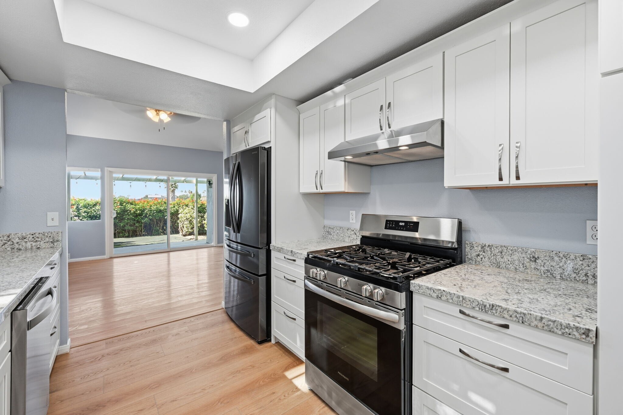 Building Photo - 1999 Seawind Way