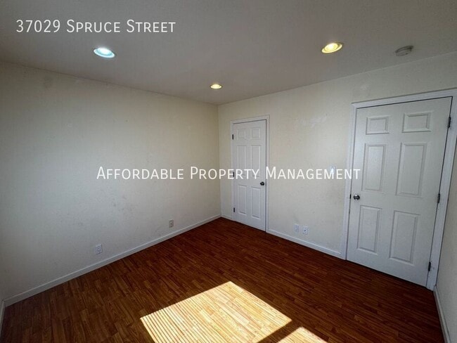 Building Photo - 37029 Spruce St
