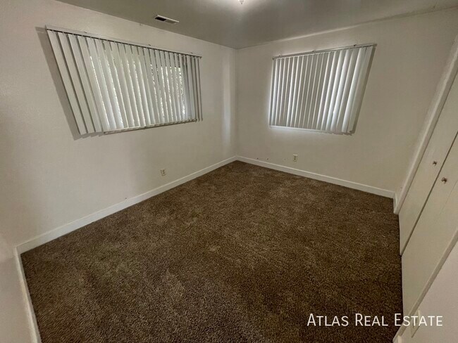 Building Photo - 1809 Eagle View Dr