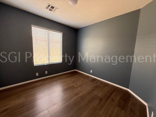 Building Photo - 9252 W Ironwood Dr