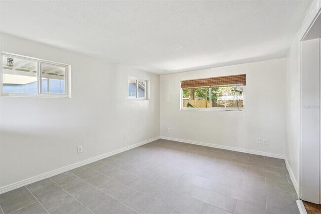 Building Photo - 2114 NW 7th Terrace
