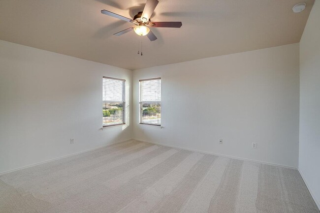 Building Photo - 1206 Hensley Dr