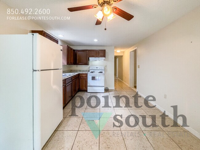 Building Photo - 5771 Coronada Blvd